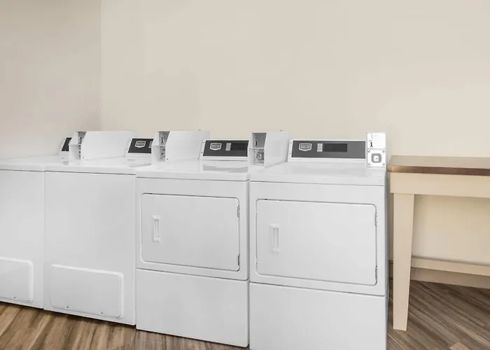 Baymont By Wyndham Greenville Woodruff Rd